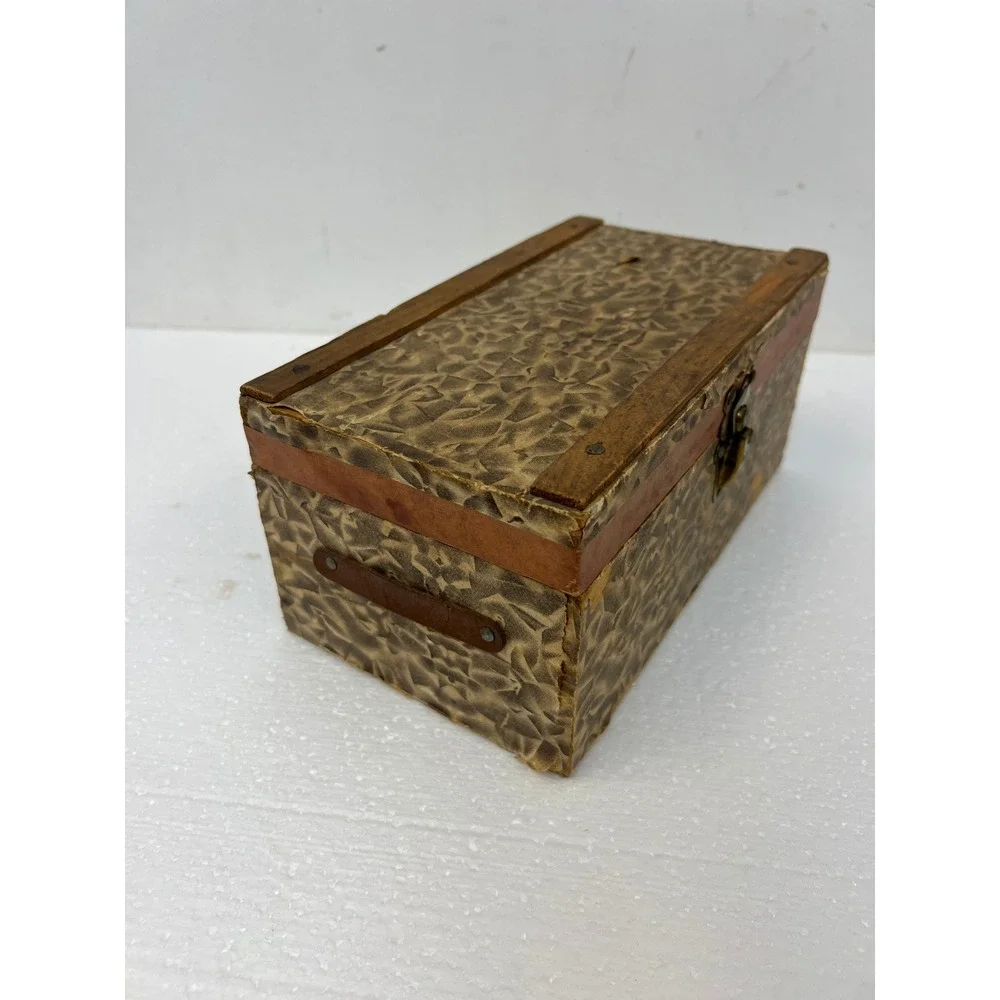 Wood Dollhouse Steamer Trunk Miniature Antique Storage Box Chest SALESMAN SAMPLE